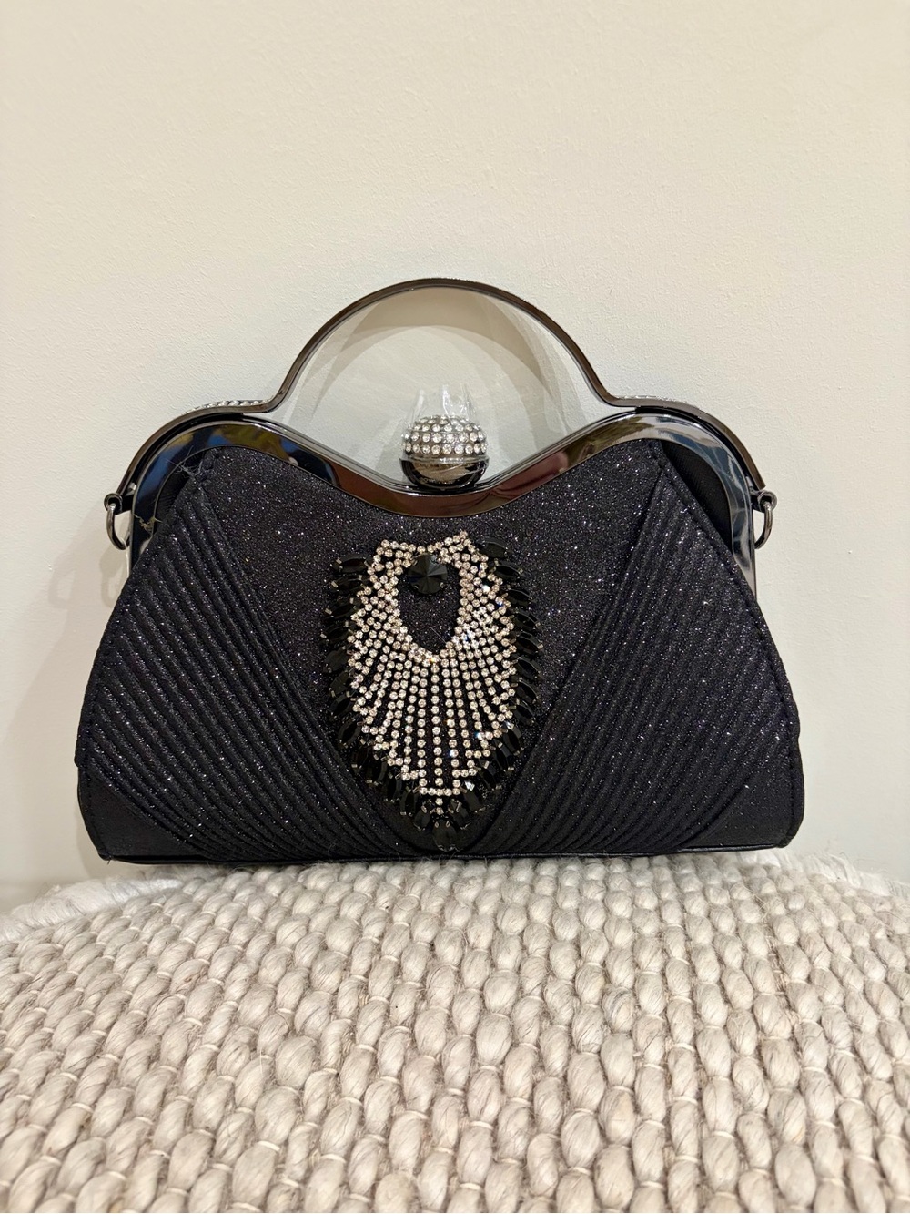 Rhinestone Kisslock Evening Bag with Crossbody Chain - Picture 7 of 10